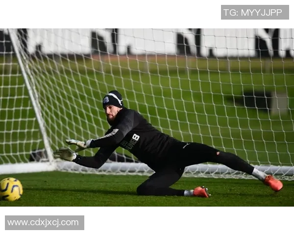 提升足球脚力量的训练方法与技巧解析助你成为场上强力射手 提升足球脚力量的训练方法与技巧解析助你成为场上强力射手