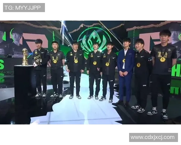 赛后分析：RNG与V5对决中的战术较量与团队协作探讨