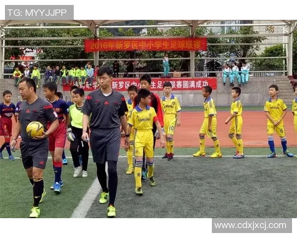 足球邢健：从草根到职业的奋斗历程与梦想追逐之路