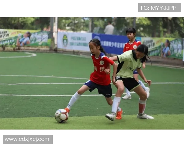 足球靓仔们的魅力与奋斗青春展现了他们在绿茵场上的拼搏与梦想